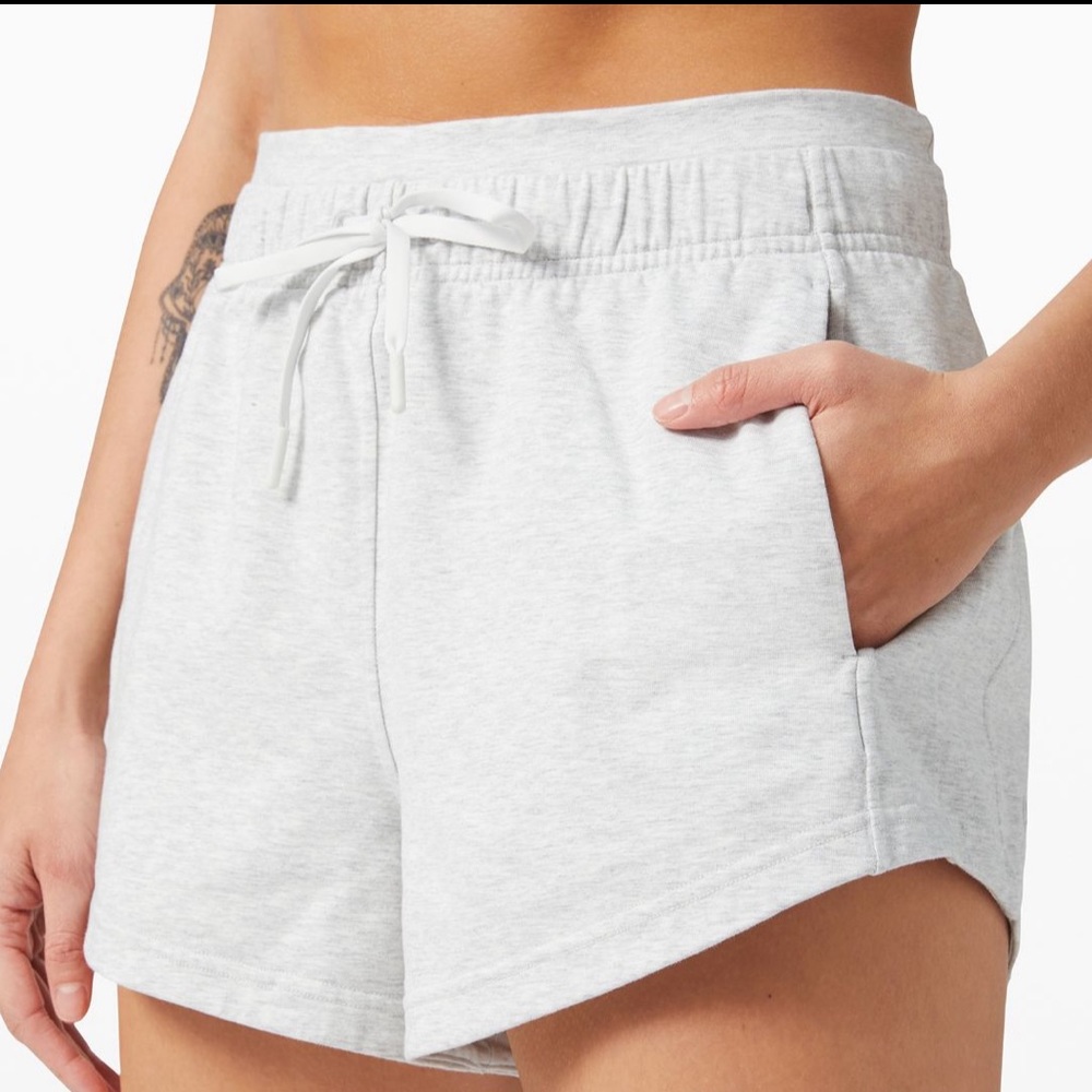 Lululemon Grey Inner Glow Shorts 3” Size 10